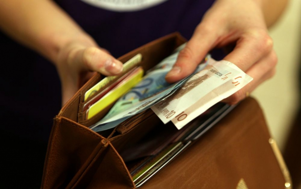 Cilvēki visbiežāk ģimenes budžetu plāno viena mēneša ietvaros