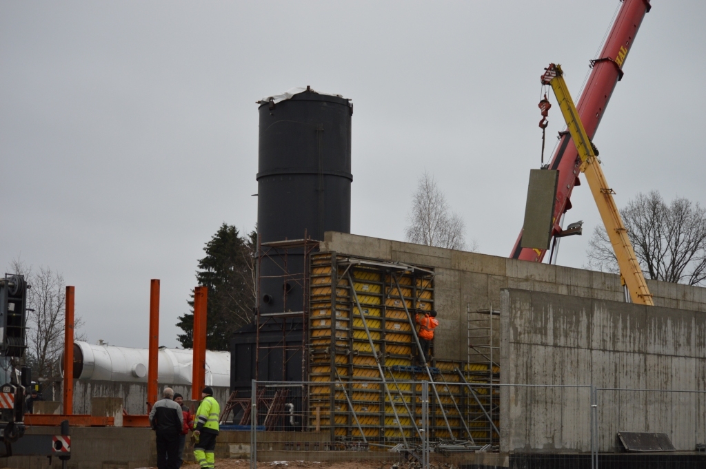 Zaļās enerģijas skandālā iesaistītie uzņēmumi Strenču novadam sola lētāku apkuri