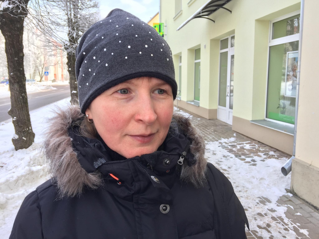 AVĪZE JAUTĀ Kā jums šķiet, vai mūsdienās vardarbība ģimenē ir aktuāla problēma?