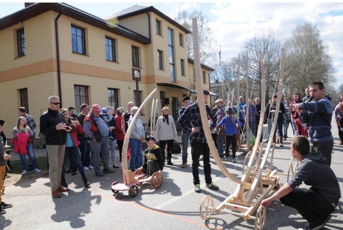Kārķu Meža dienu dalībniekus gaida pārsteigumi un tradīcijas