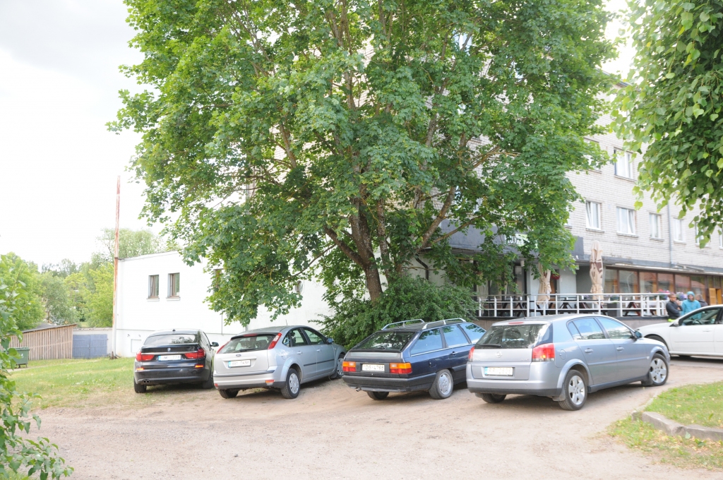 Iedzīvotājiem vēl kādu  laiku būs jāsadzīvo ar  mašīnām un putekļiem