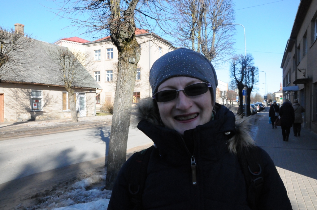 AVĪZE JAUTĀ Ko jūs savā dzīvē darītu citādāk,  ja jums būtu  18 gadu?