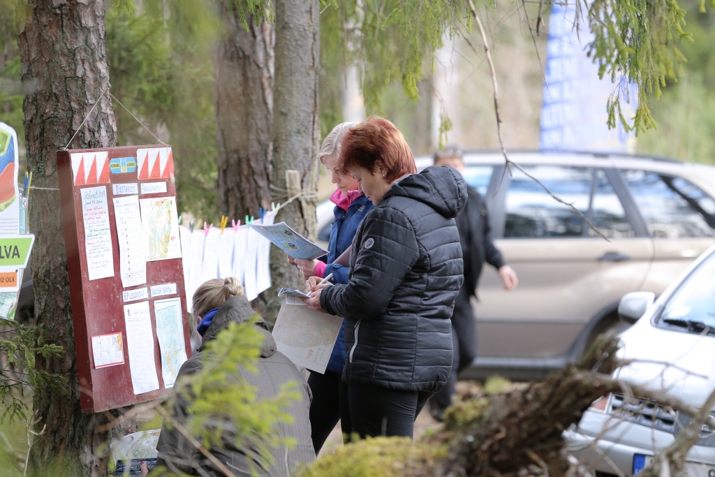 FOTO: Turpinās orientēšanās sacensību “Azimuts 2019” sezona