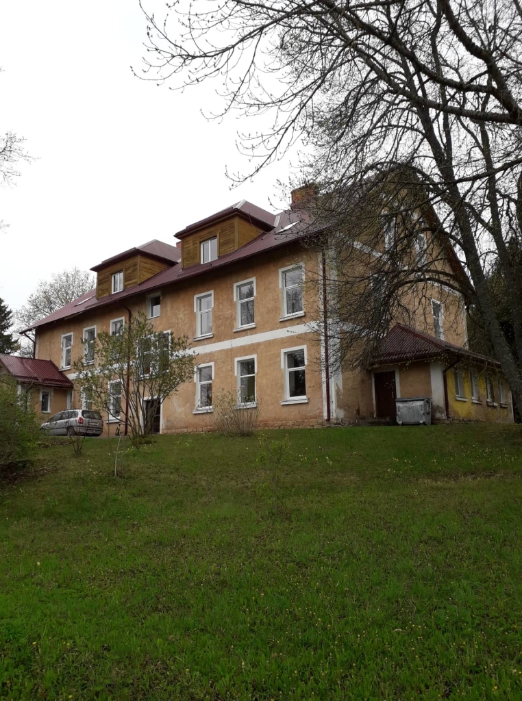 Ozolu skola gaida jauno īpašnieku