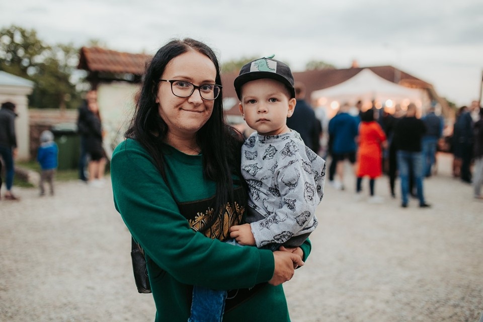 AVĪZE JAUTĀ Kā jūs pavadāt  brīvdienas?