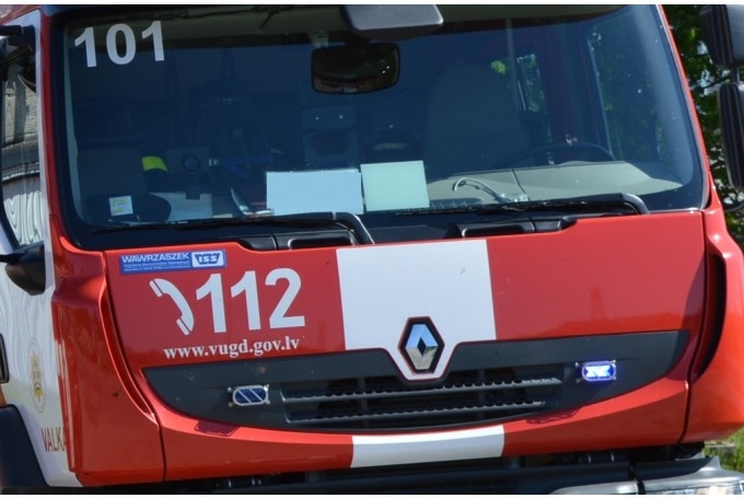 Ugunsdzēsējiem glābējiem izsaukumi gan uz Valkas pagastu, gan Smilteni, gan Strenču novadu. 