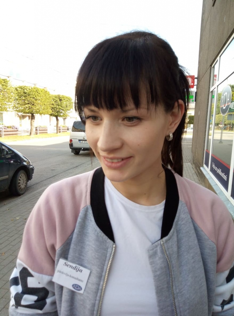 AVĪZE JAUTĀ Vai jums ir kāds iecienītākais pārtikas produkts?Vai varat iztikt ar tiem naudas līdzekļiem, kas jums pieejami?