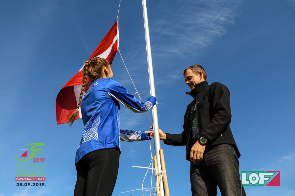 Smiltenieši aizvada Latvijas čempionātu orientēšanās sportā pagarinātajā distancē