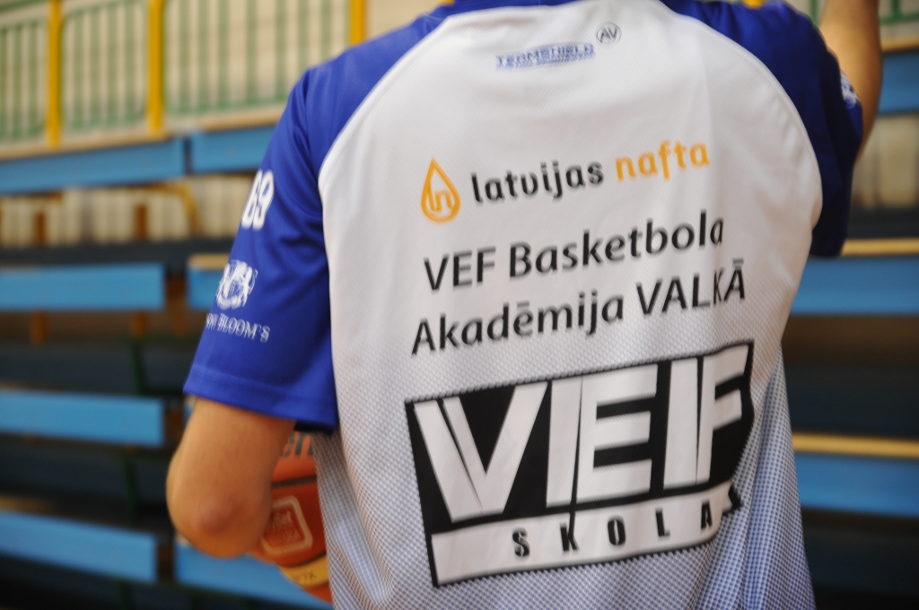 FOTO: VEF basketbola akadēmija Valkā gatavojas pirmajai mājas spēlei