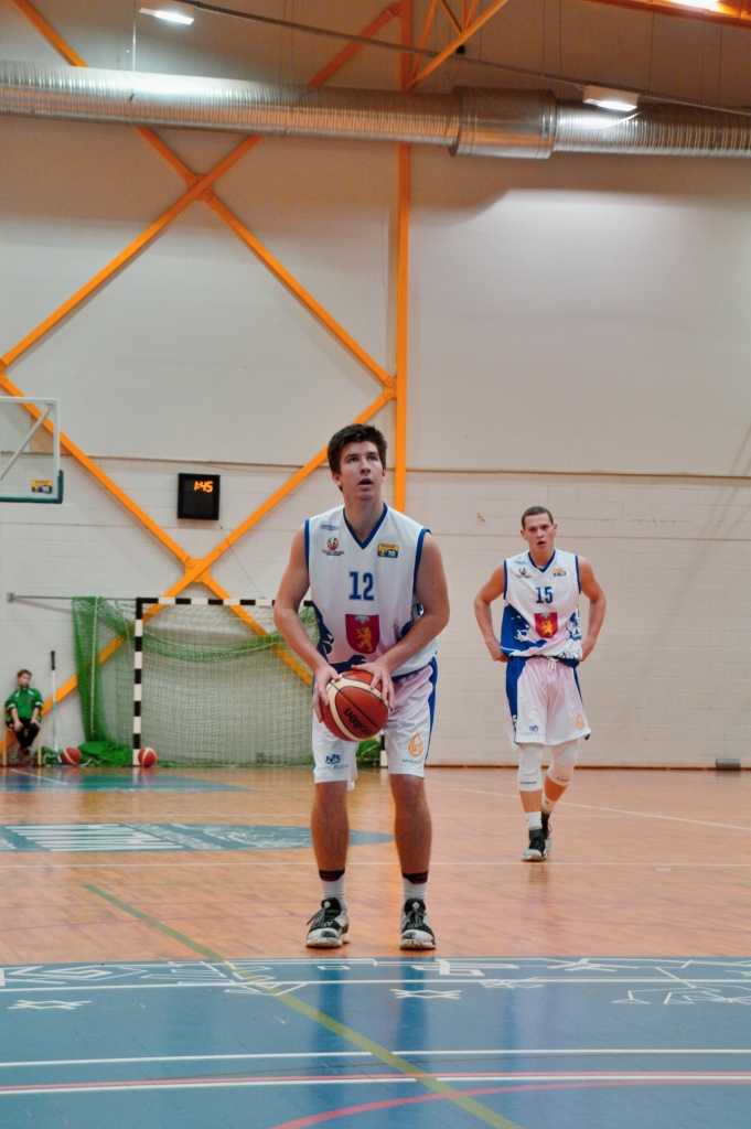 VEF basketbola akadēmijas basketbolisti pamazām iejūtas Valkas dzīvē