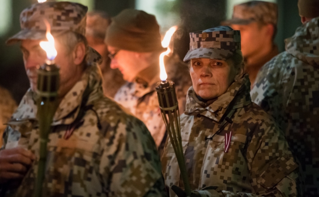 Lāčplēša dienā Vidzemē Zemessardzes bataljoni dosies lāpu gājienos un viesosies skolās, tostarp Valkā, Ērģemē un Strenčos