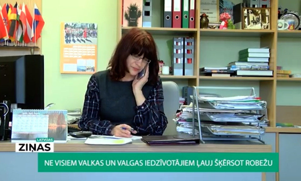 VIDEO: Iedzīvotāju kustība pāri Valkas-Valgas robežai