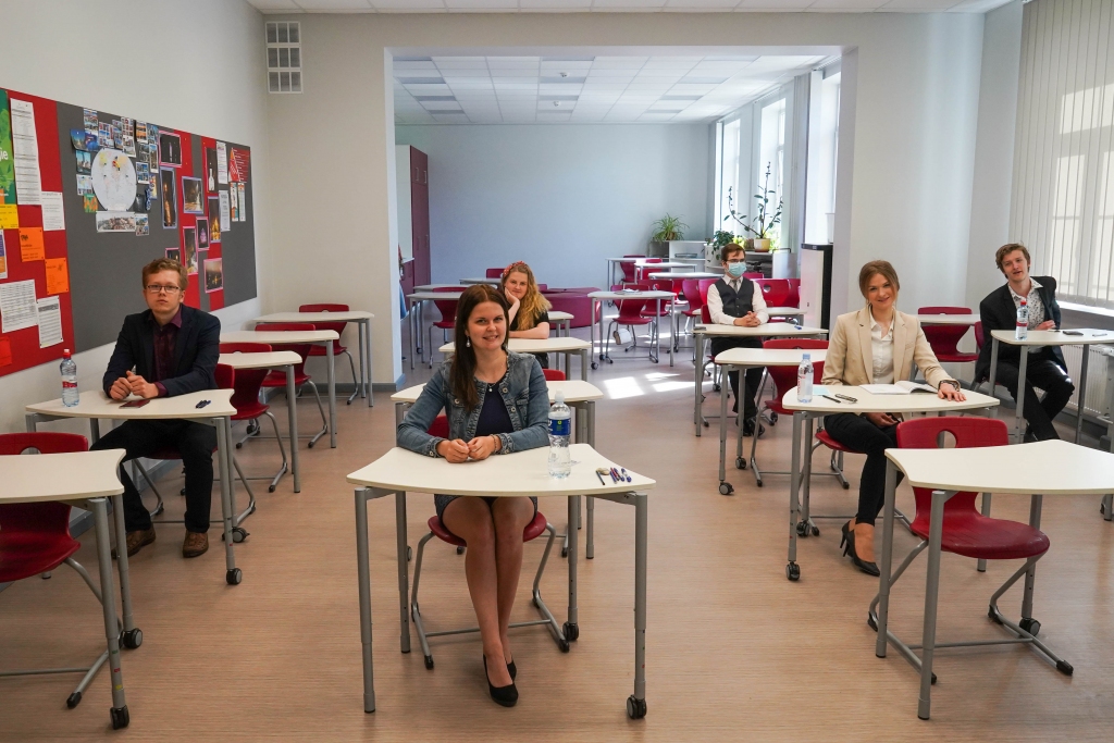 FOTO: Angļu valodas eksāmens Valkas skolā