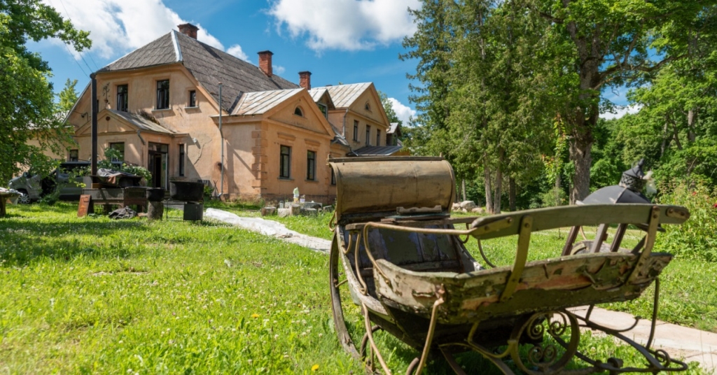 FOTO: Brantu muiža gaida savu atdzimšanu