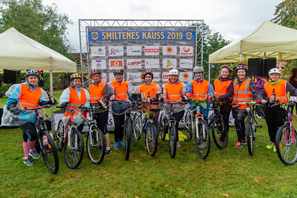 “Smiltenes kausā” īpašas balvas saņems kolektīvi, klases un stilīgākie dalībnieki