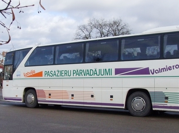 5.janvāra autobusa Rīga–Valmiera–Mazsalaca–Rūjiena pasažieriem jāseko veselībai