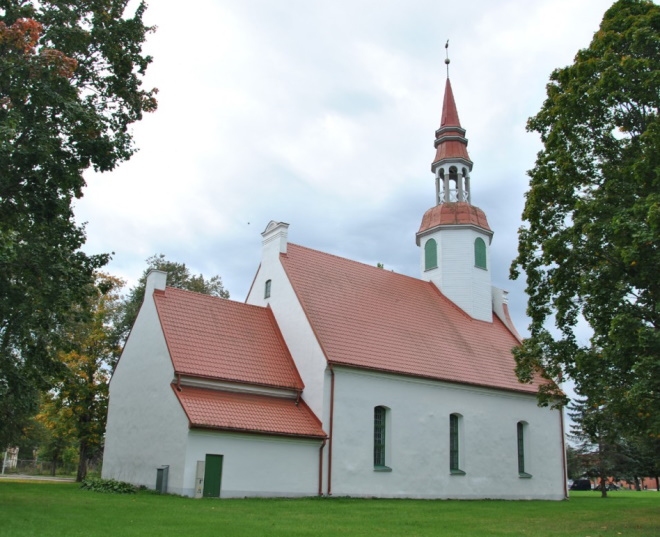 Valkas – Lugažu eveņgēliski luteriskajā  baznīcā aprīlis solās būt pasākumiem bagāts