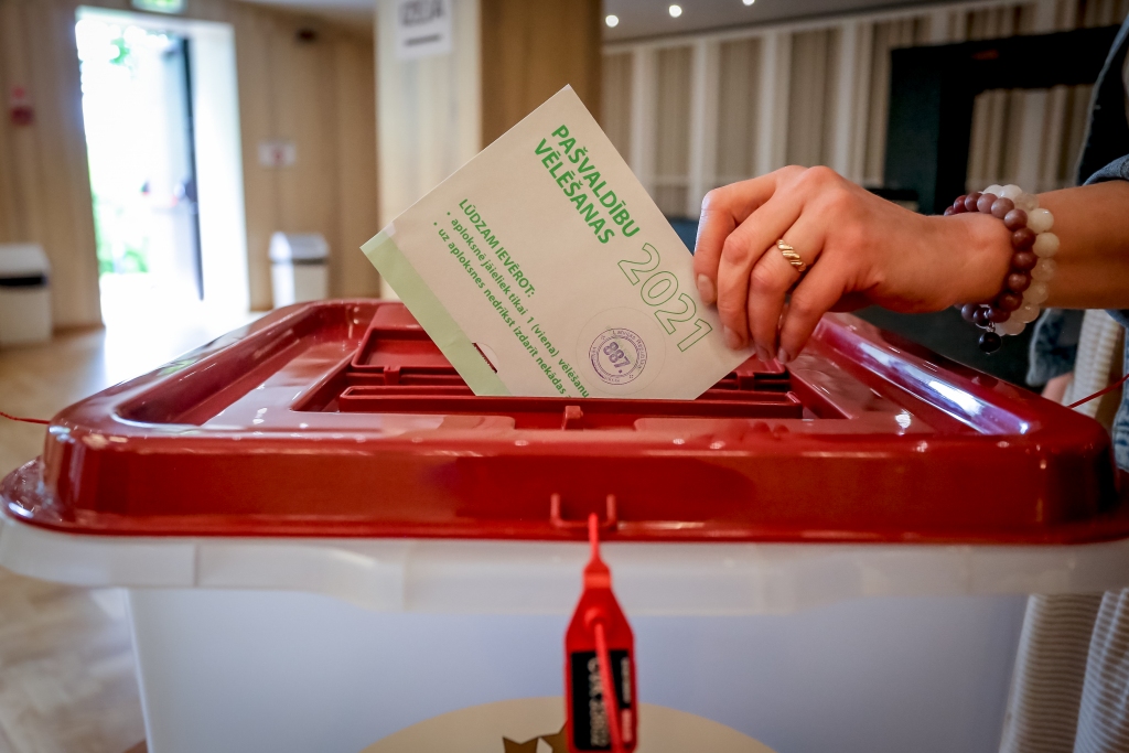 Latvijā notiek pašvaldību vēlēšanas