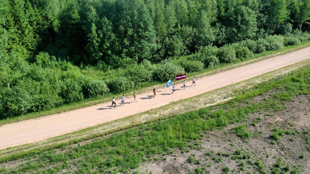 Izgaismojot Latviju, veidojot Gaismas un mīlestības ceļu