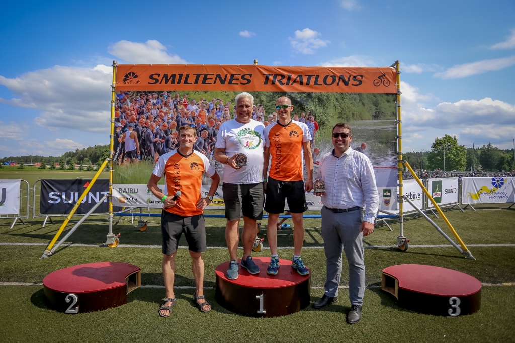 Ar vērienu aizvadīts “Smiltenes triatlons”