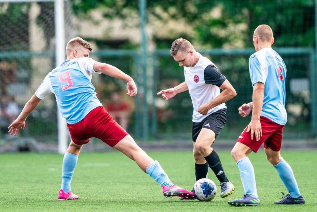 Valkas futbolisti uzzina kausa izcīņas pretiniekus