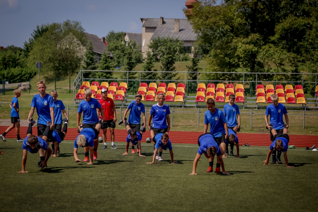 Paraksta sadarbības līgumu ar Latvijas Futbola federāciju