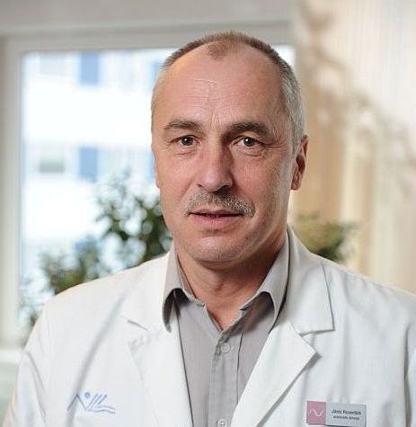 Asinsvadu ķirurgs Jānis Rozentāls aicina pacientus uz konsultāciju Valkā 25. augustā