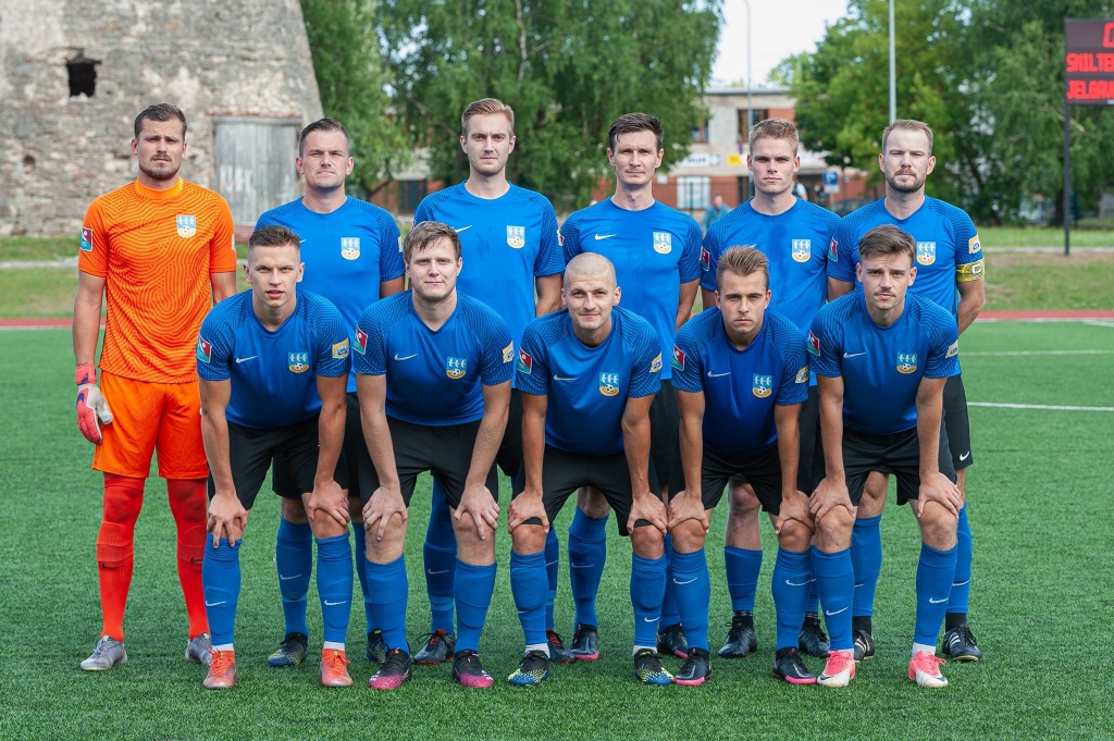 Smiltenes futbolisti kausa izcīņā tiksies ar liepājniekiem