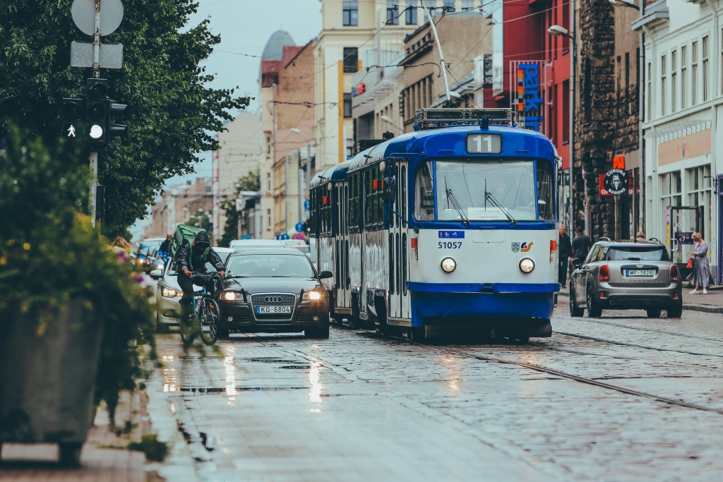 Tautas asprātība dzirksteļo  arī ManaBalss.lv desmitgadē