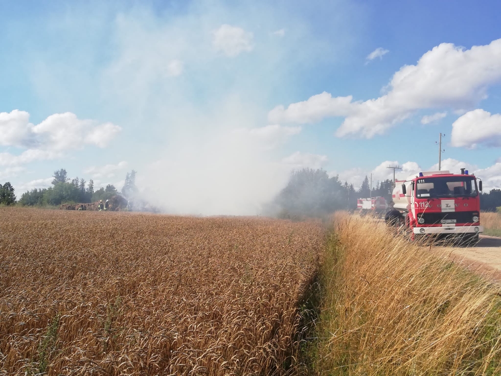 Uz 112 zvana arī no labības lauka un meža