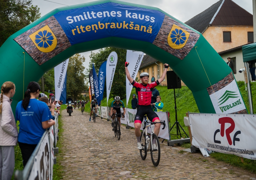 FOTO: Riteņbraukšanas sacensības "Smiltenes kauss" 