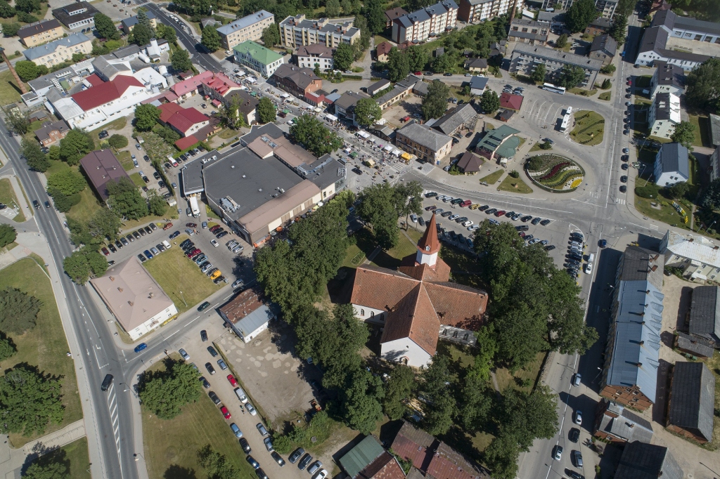 Ārvalstu vēstnieki apmeklēs Vidzemi, tostarp Smilteni